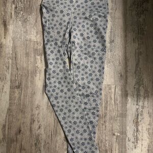 Fleo Blue Snowflake Leggings Size Small